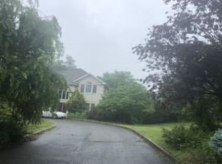 2 Haviland Dr, Millstone Township, NJ 08535