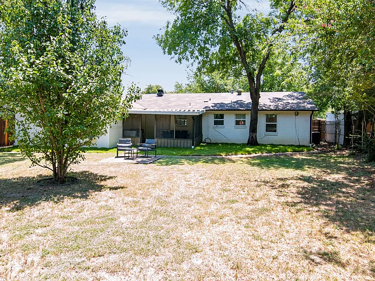 8005 Lazy Lane Rd — Photo 30