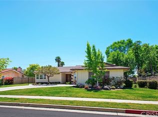 23300 Community St, Canoga Park, CA 91304