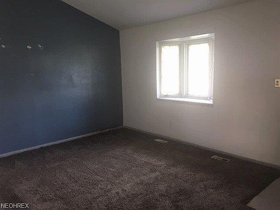 3rd image of 6518 Edgehurst Dr