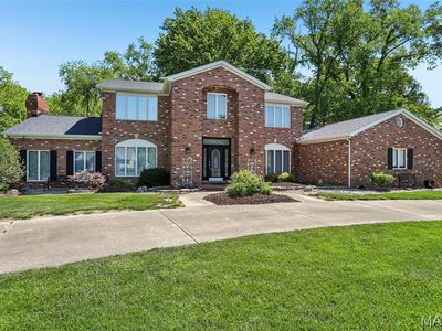 325 Deer Run Ln, Glen Carbon, IL, 62034