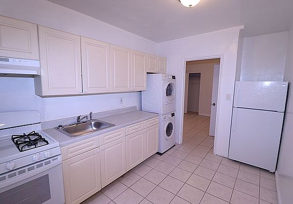 3rd image of 98-51 Queens Blvd APT 6A
