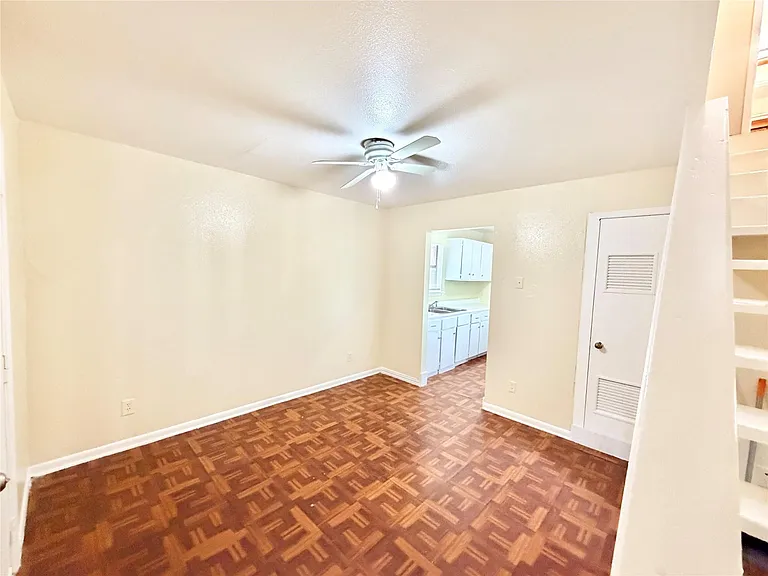 6257 Manor Rd #B — Photo 37