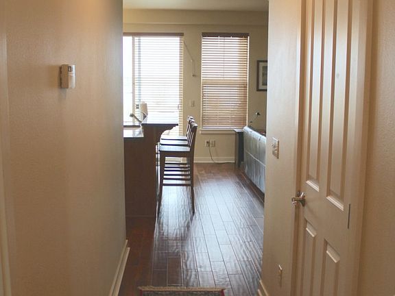 2nd image of 4395 Westshore Dr NE