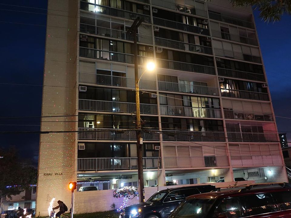 1st image of 827 Kinau St #D-306