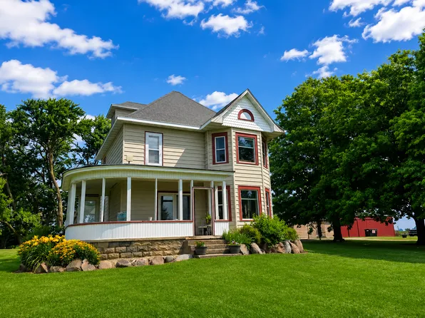 6321 County Road 11 Blvd, Kenyon, MN 55946