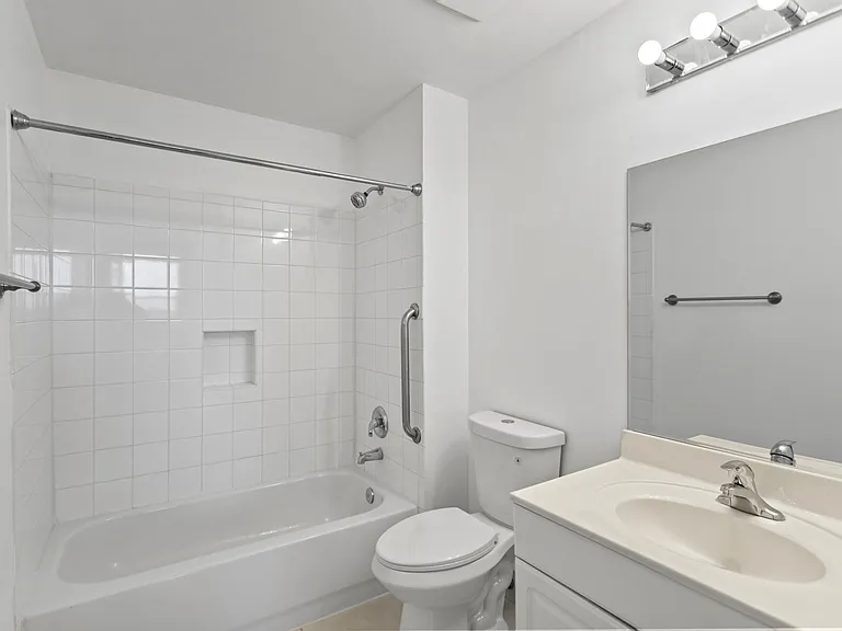 27 Royal Palm Way #503 — Photo 29
