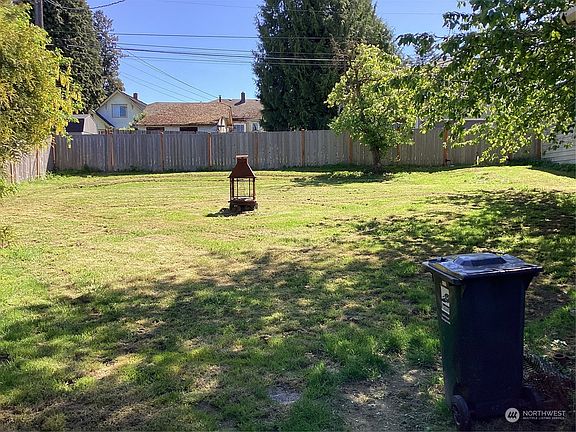 3rd image of 4525 E E Street