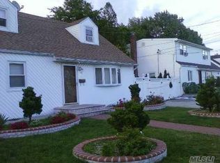 1979 Marion Dr, East Meadow, NY 11554