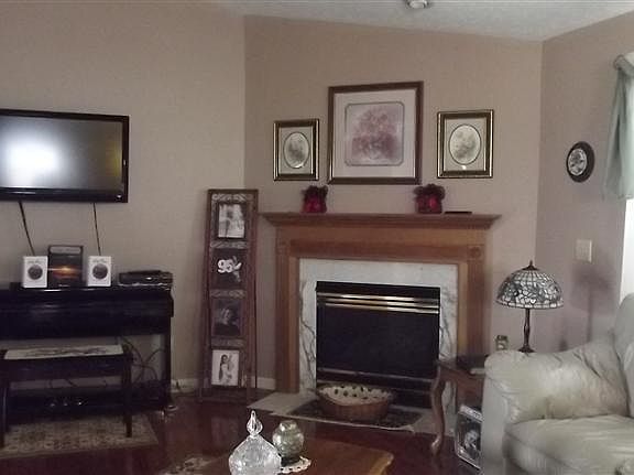 5th image of 2766 N Barnhill Pl
