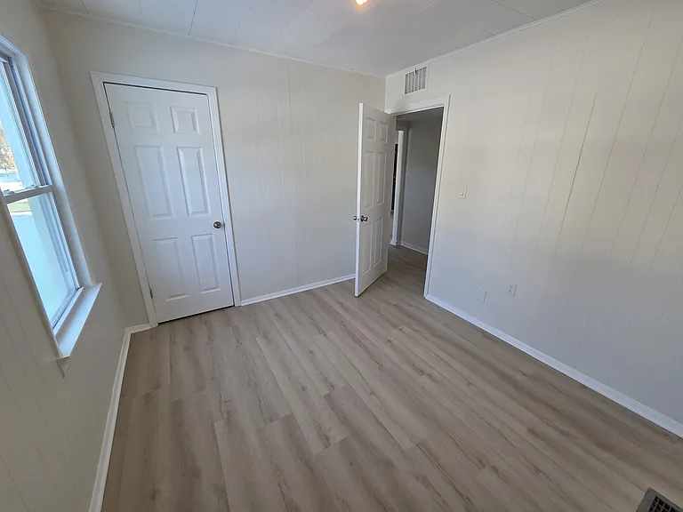 9010 Bunker Hill Dr — Photo 9