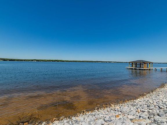 4th image of 157 Serenity Point