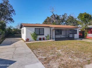 836 Berkshire Rd, Daytona Beach, FL 32117