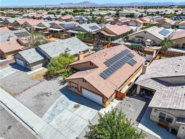 14367 Savanna St, Adelanto, CA 92301
