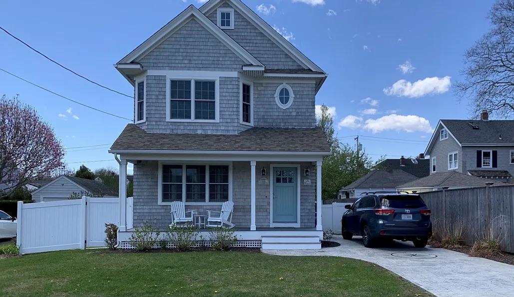 3 bed, 1650 sqft, $5,500 — Photo 1
