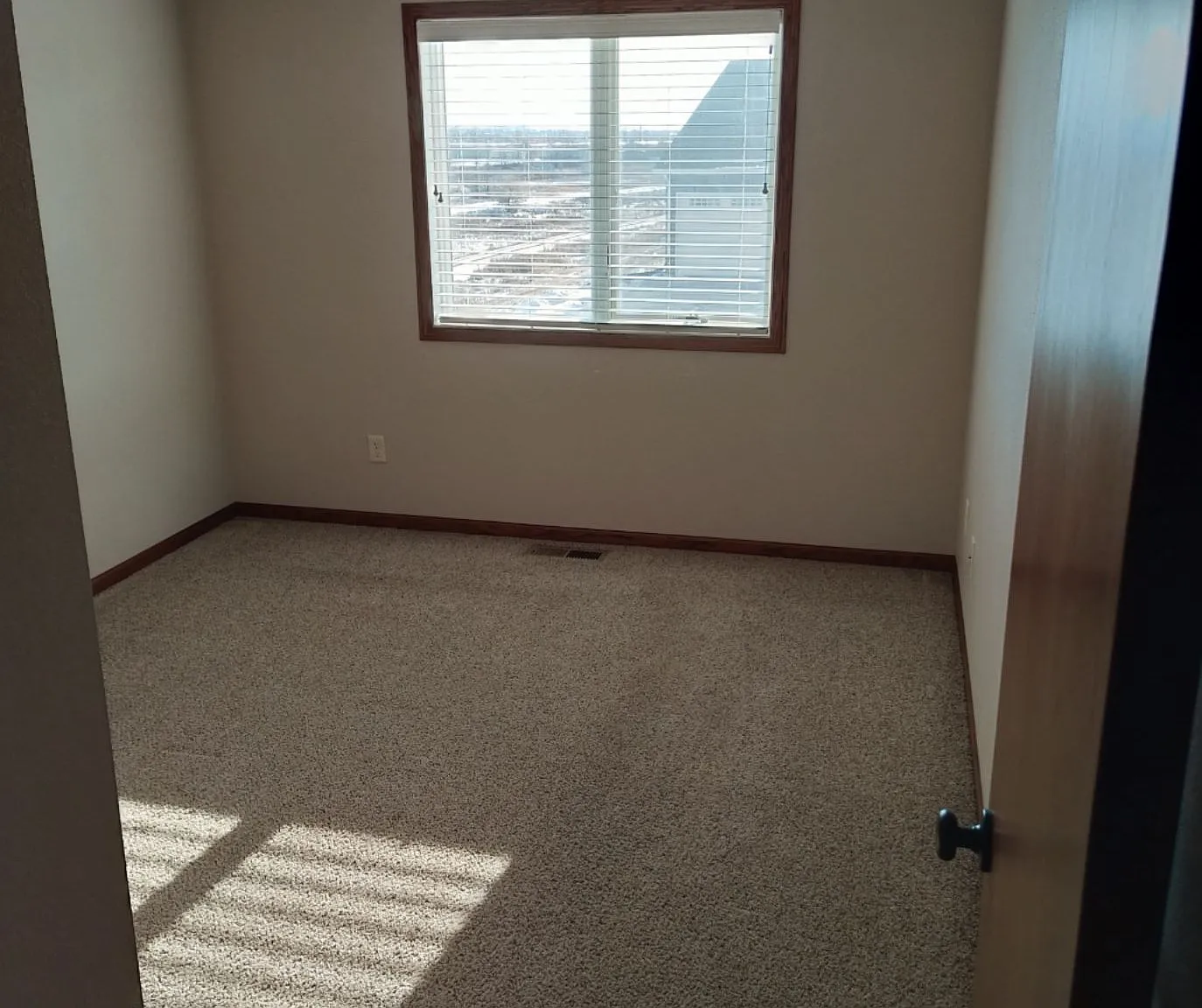 1511 Sharloh Loop - E — Photo 3