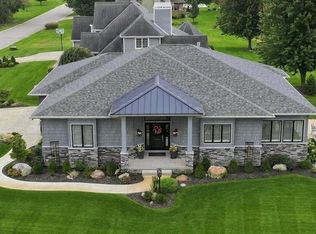 2835 E Prestwick Rd, Winona Lake, IN 46590