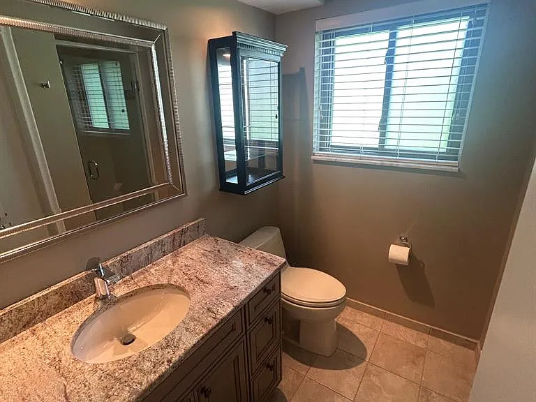 24915 Lakeland St — Photo 14