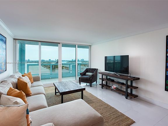 4th image of 1717 N Bayshore Dr #A-2632