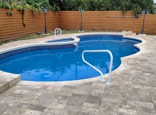 2355 SE 7th St, Pompano Beach, FL 33062