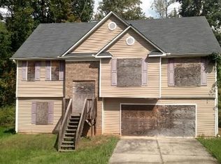 6754 Silver Maple Dr, Rex, GA 30273