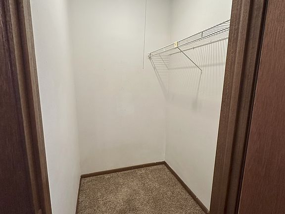 5th image of 3211 Terrace Dr #17573296