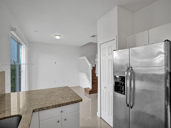5th image of 8164 NW 108th Pl
