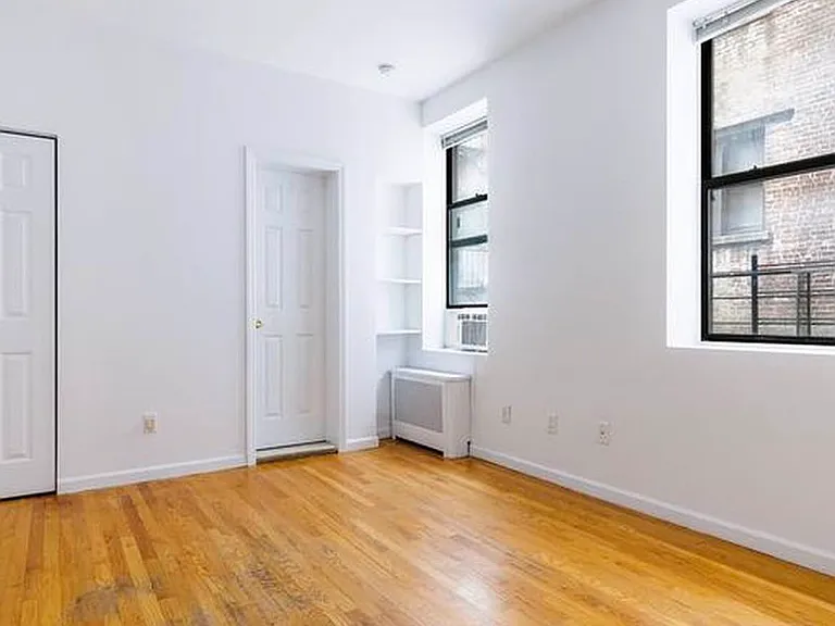 226 W 97th St #3D — Photo 1