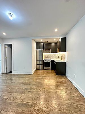 1st image of 224 Hawthorne St #5B