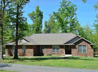 101 Versailles Dr, Bull Shoals, AR 72619