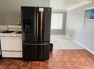 20712 Moross Rd, Detroit, MI 48224