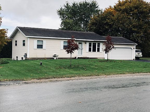 2nd image of 936 Marge Anne Dr