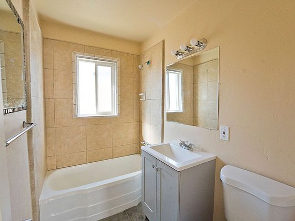 5th image of 322 Woodrow Ave #B