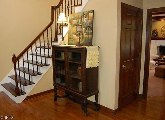 5th image of 6966 Saint Ives Blvd