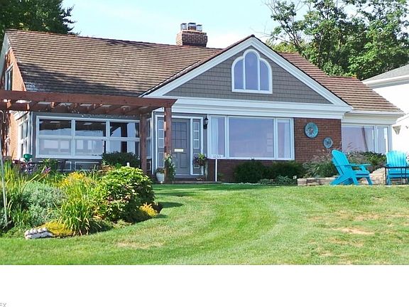 2nd image of 10315 Cliff Dr