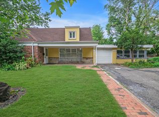 125 Baker Hill Road, Great Neck, NY 11023