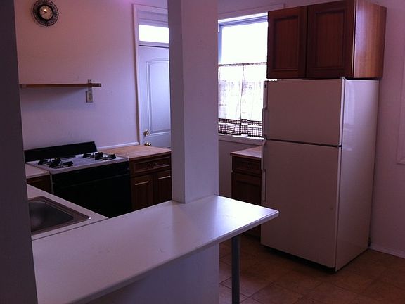 3rd image of 2438 N Hamlin Ave APT 1D