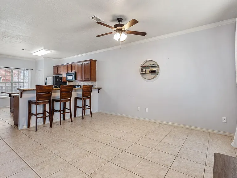 400 Forest Dr — Photo 4