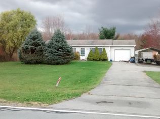 340 Curran Rd, Shortsville, NY 14548