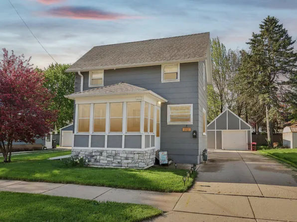 1021 Linden STREET, Waukesha, WI 53186