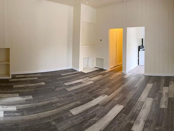 4th image of 648 S Osprey Ave