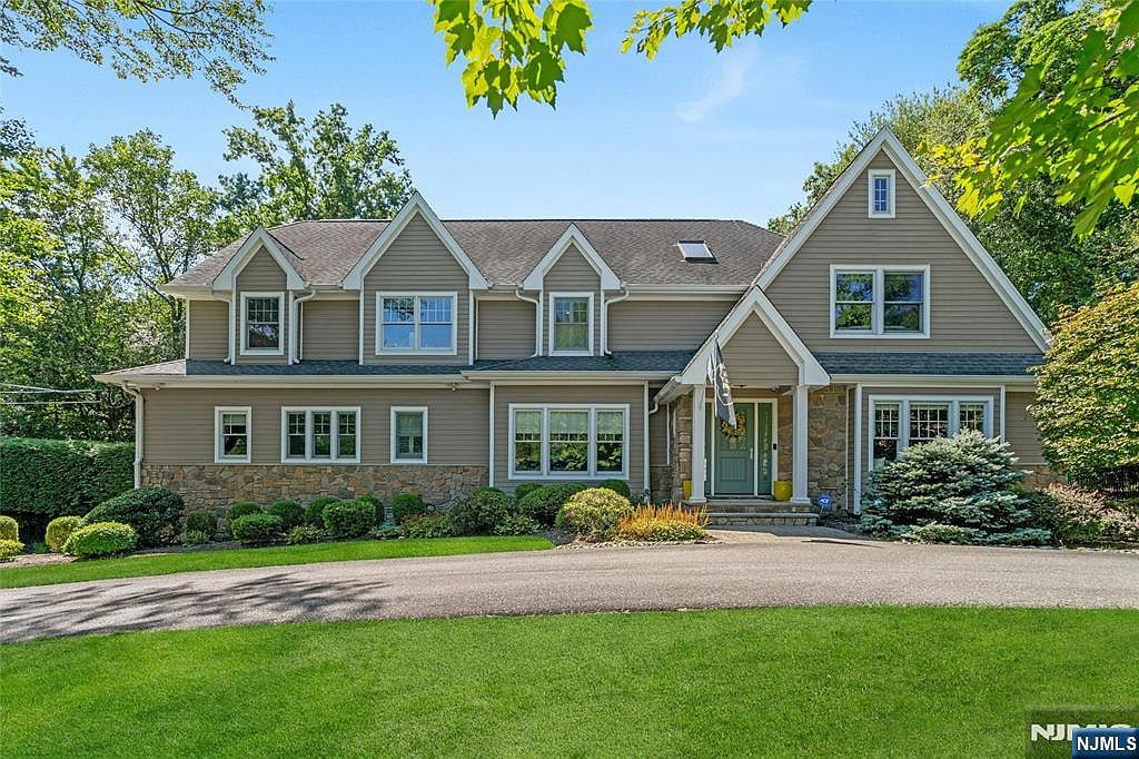 7 Deerhill Dr, Ho-ho-kus, NJ 07423 | MLS #26005112 | Zillow