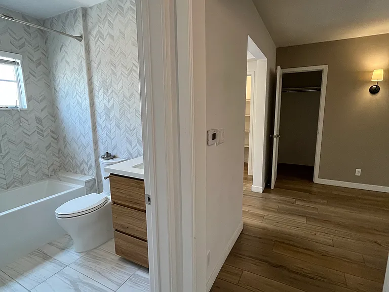 419 S Rexford Dr #2 — Photo 20