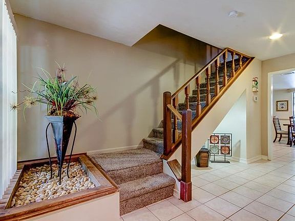 4th image of 4801 Hayride Ct