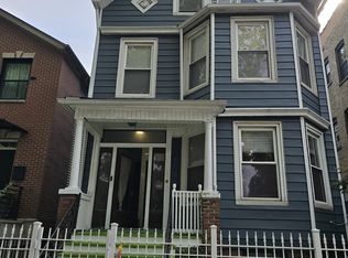 1945 W Roscoe St UNIT 1, Chicago, IL 60657