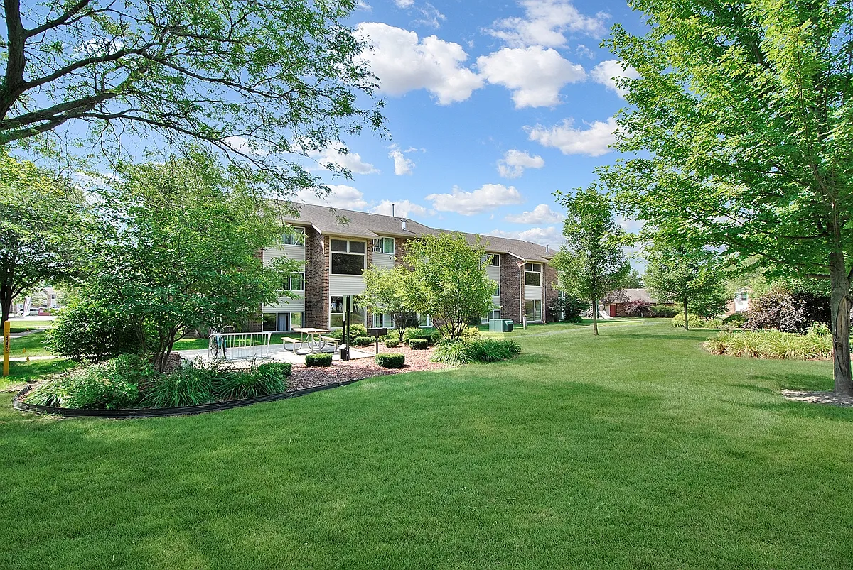 Bluewater Townhouses — Photo 3