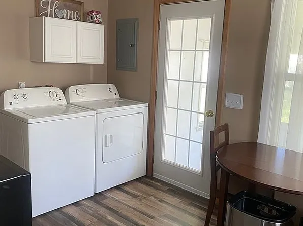 210 S Cedar St, West Unity, OH 43570