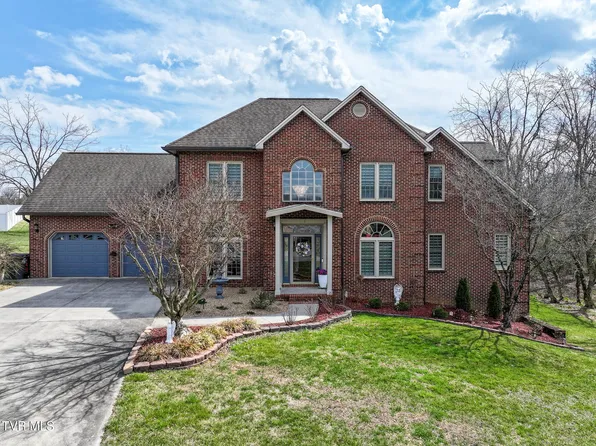 2605 Halifax Dr, Kingsport, TN 37660