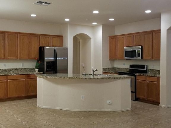 5th image of 7200 W Ashby Dr