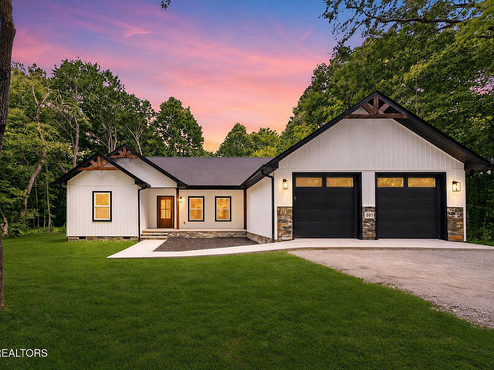 1st image of 301 Hilltop Dr